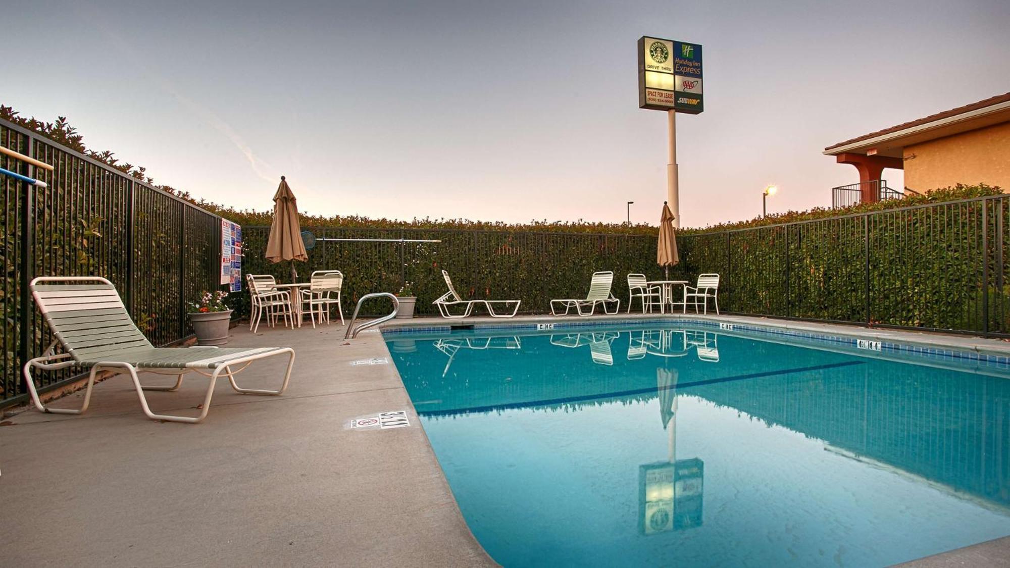 Best Western Willows Inn Екстер'єр фото