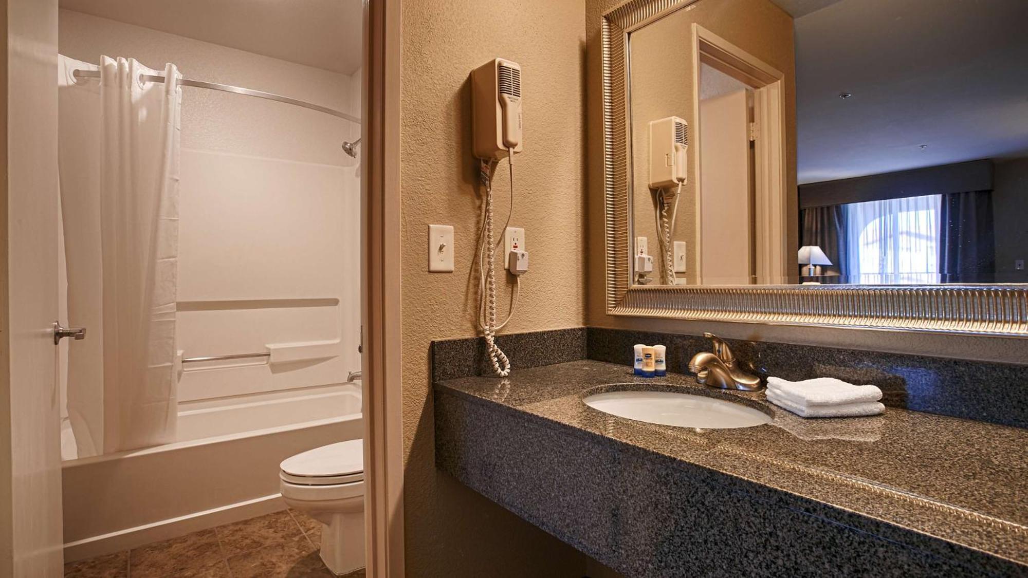 Best Western Willows Inn Екстер'єр фото